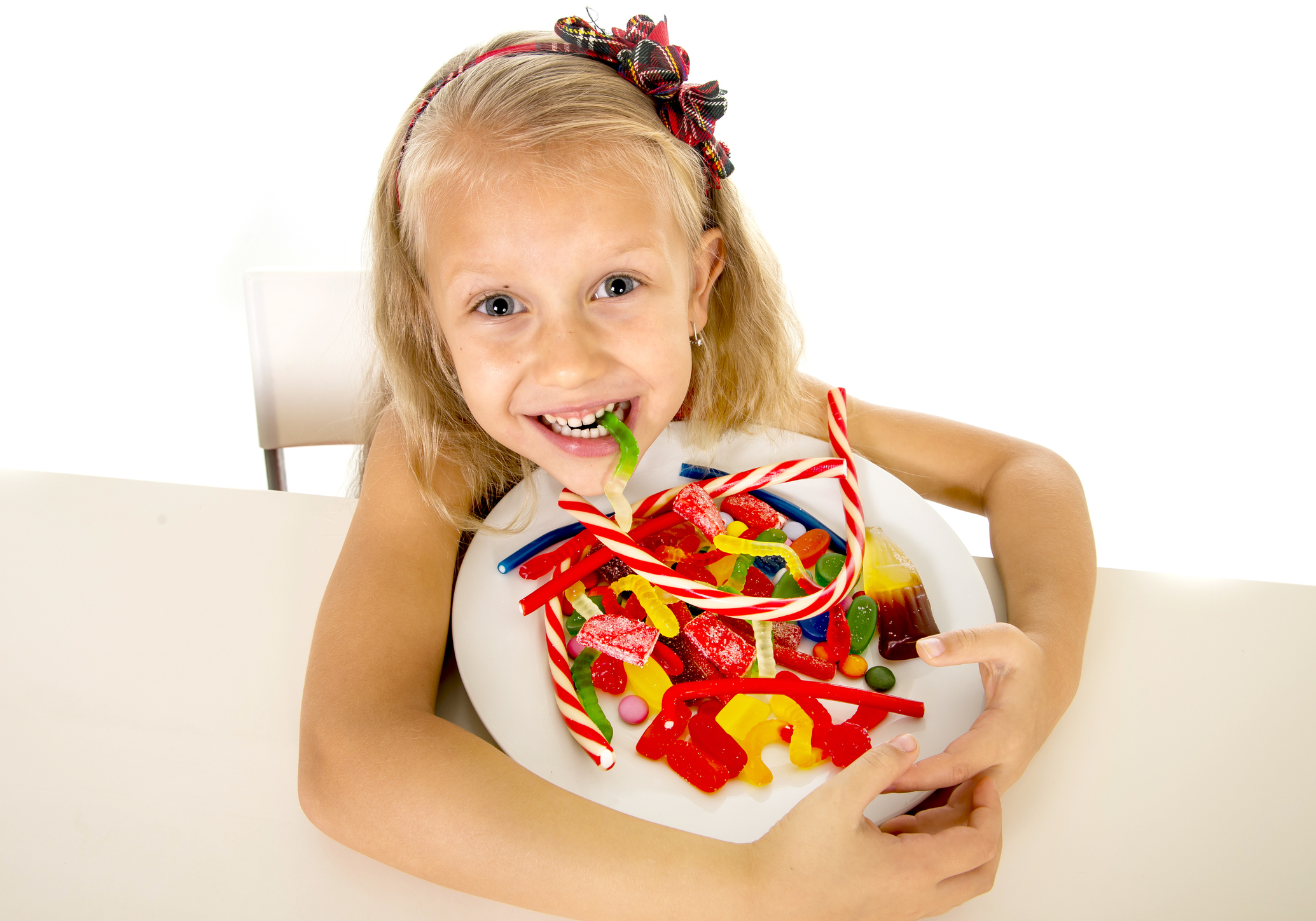 Los problemas dentales comunes en niños se pueden prevenir con una revisión de los dientes, un buen cuidado oral y una dieta equilibrada.