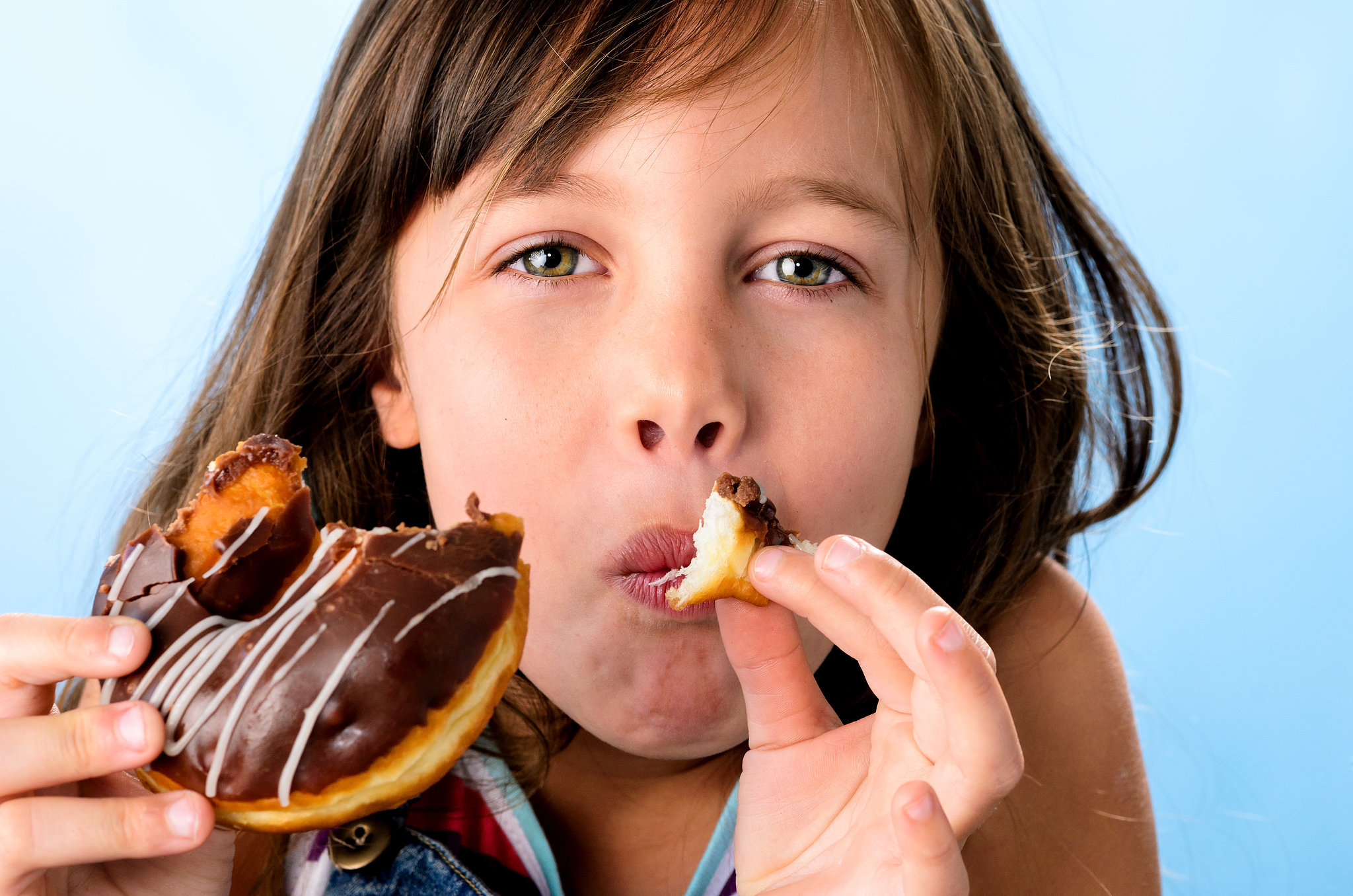 Consecuencias de una mala higiene oral en los niños. La clínica dental Dentalarroque indica que la caries es la enfermedad oral más frecuente entre los menores de edad.