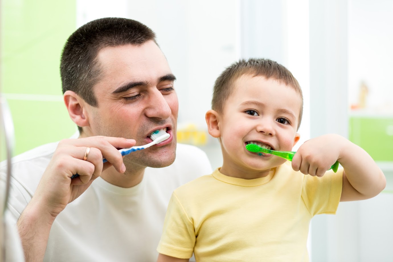 La clínica dental Dentalarroque explica la importancia de una buena salud oral. Esta es la mejor forma de prevenir cualquier tipo de enfermedad oral.