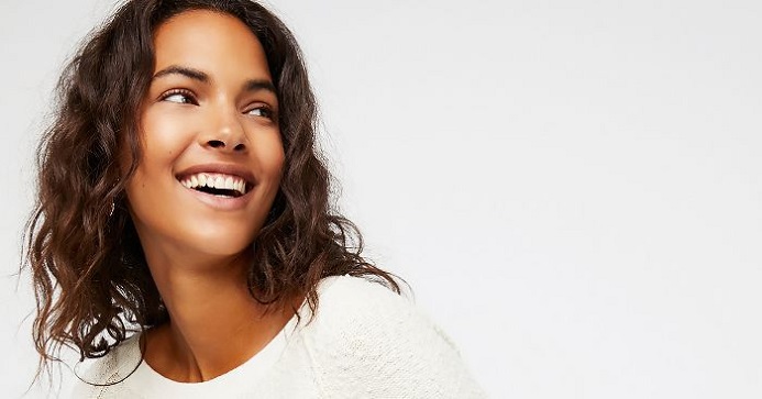 El ortodoncista en Dentalarroque elige el tratamiento de ortodoncia Invisalign para perfeccionar la sonrisa de sus pacientes.