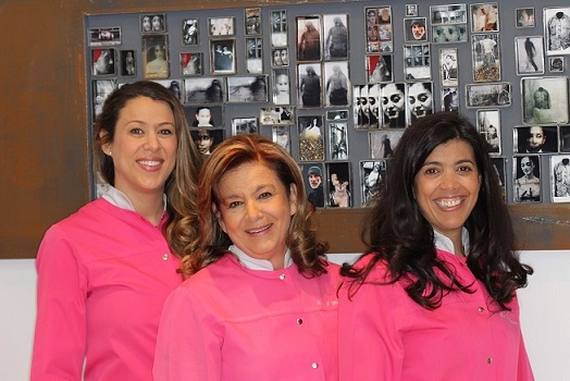 La clínica Dentalarroque indica uno de los 7 síntomas que debes ir al dentista: dolor de dientes.